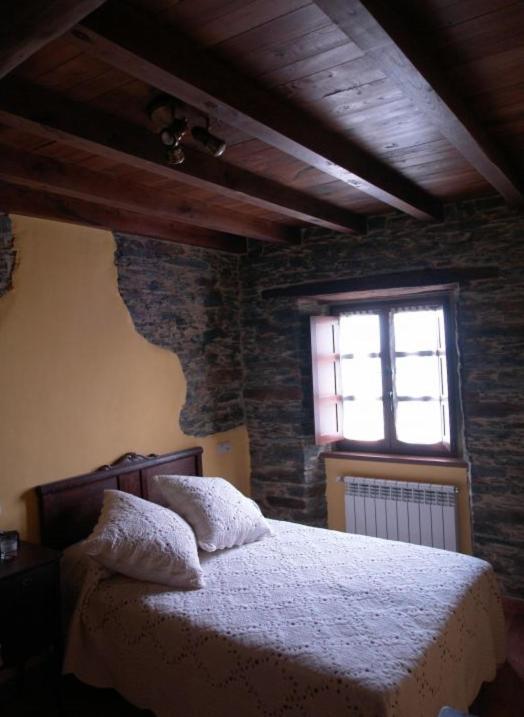 Apartamentos Rurales El Foro Andés Rum bild